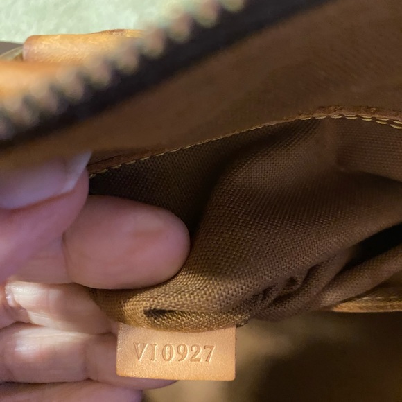 Louis Vuitton Vintage Alma Bag - Picture 10 of 16